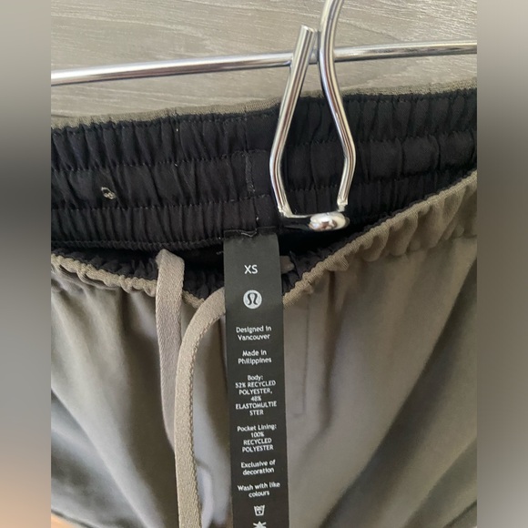 Lululemon pants - Picture 4 of 4
